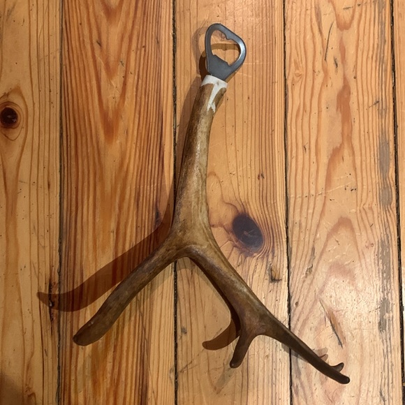 Anthropologie Shed Reindeer Antler Horn Large Bottle Opener Imported Finland - Picture 2 of 5